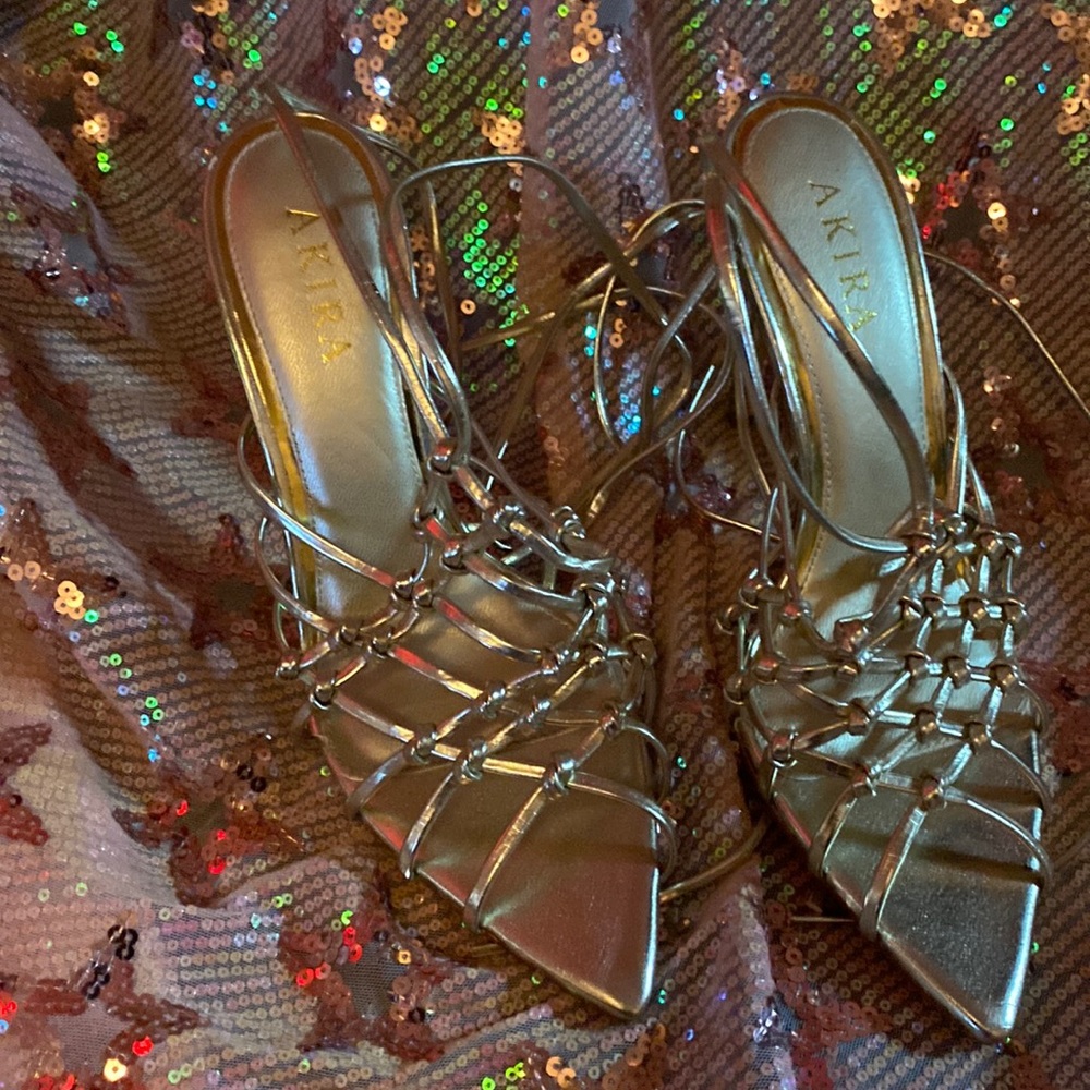 Azalea Wang Gold Knot Heels 👠
